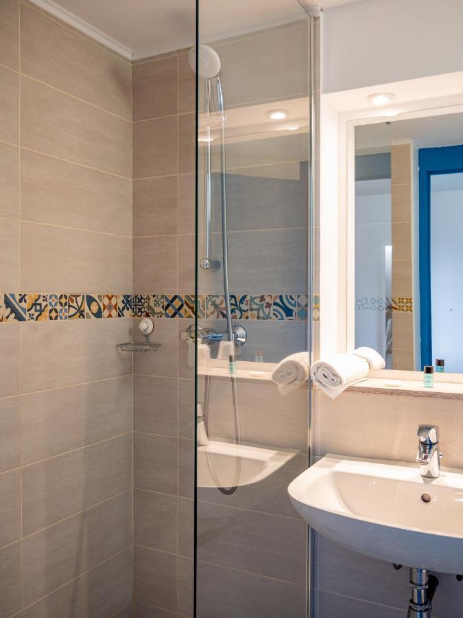 Contact Hotel Restaurant La Chaumiere Entre Orgeval Et Flins A13 Sortie 8 Les Mureaux Ngoại thất bức ảnh